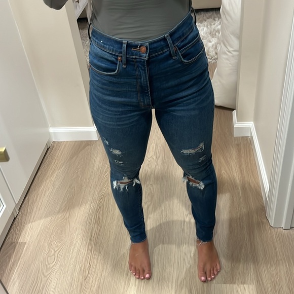 Abercrombie and Fitch the super skinny ultra high skinny jeans with rips - Picture 2 of 10